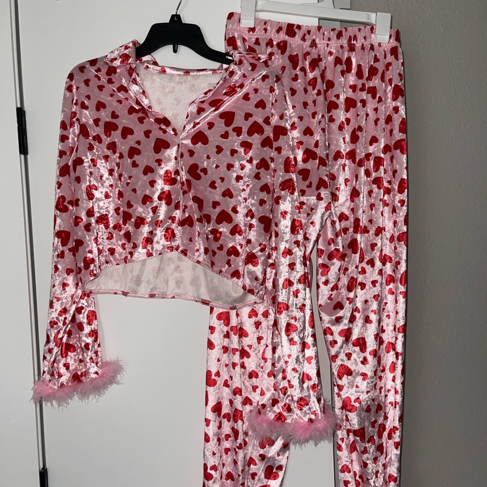 Pink Heart Print Pajama Set with Feather Cuffs
